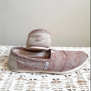 Toms Classic Cozy Thankful Arrow Rose Gold Wool
